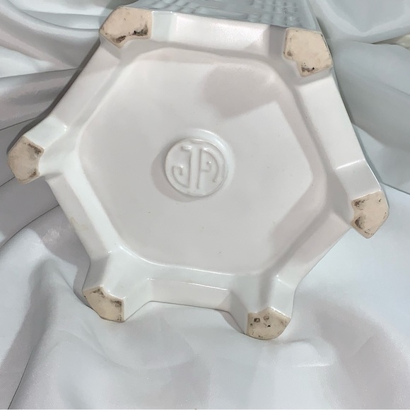 JONATHAN ADLER large/tall footed HEXAGON VASE white MCM glazed ceramic - Picture 6 of 11